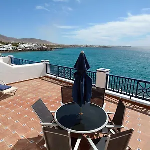 avanti-stunning-sea-views-playa-blanca.in-canary-islands.com/